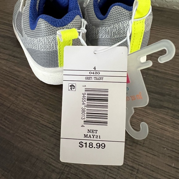 TWO (2) Baby Toddler Shoes - Camo Grey - Size 4 - Carters Brand New - Picture 5 of 10